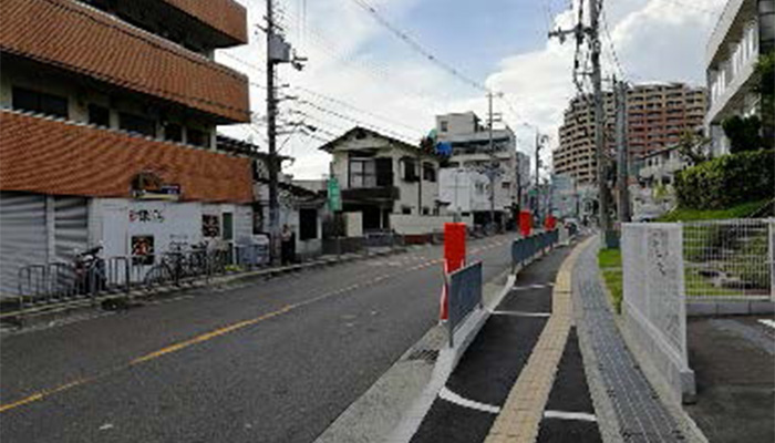 駅からの道のり